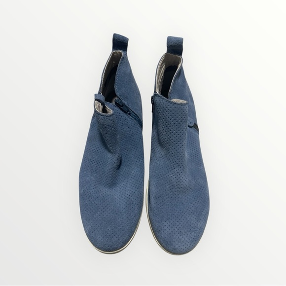 Men's Blue Casual Shoes - Picture 1 of 5